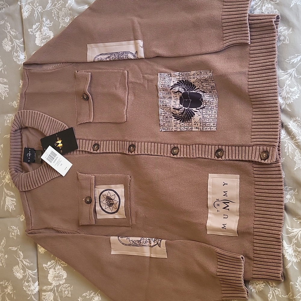 The Mummy Patches Collared Cardigan Size Large NWT - Picture 5 of 5